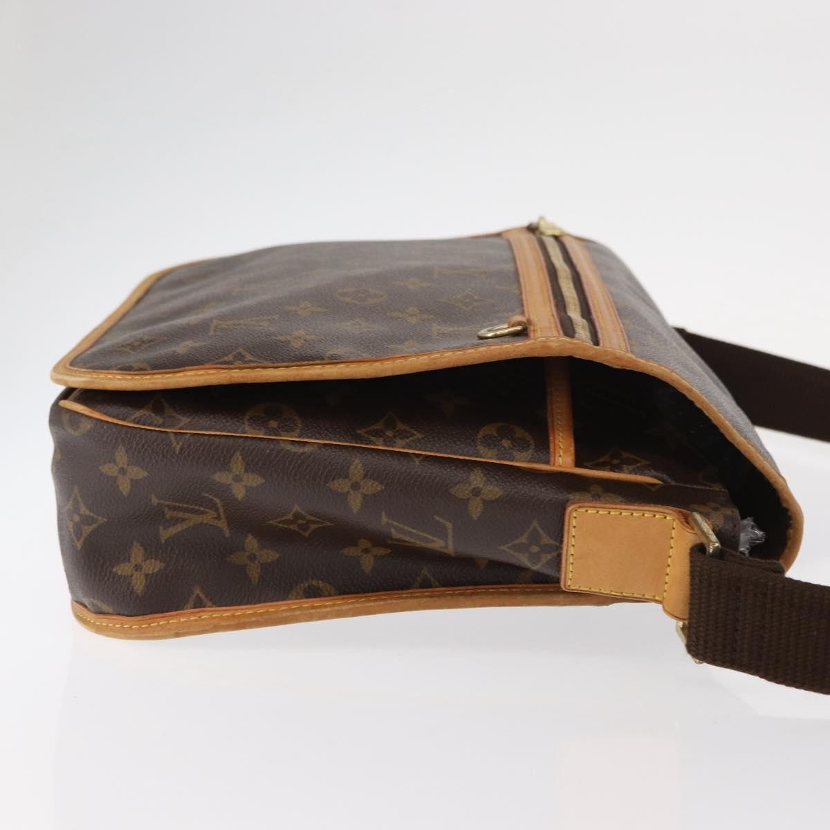 Louis Vuitton Bosphore Messenger Bag Monogram Canvas Brown Canvas Shoulder Bag Bag (Authentic Pre-Loved)