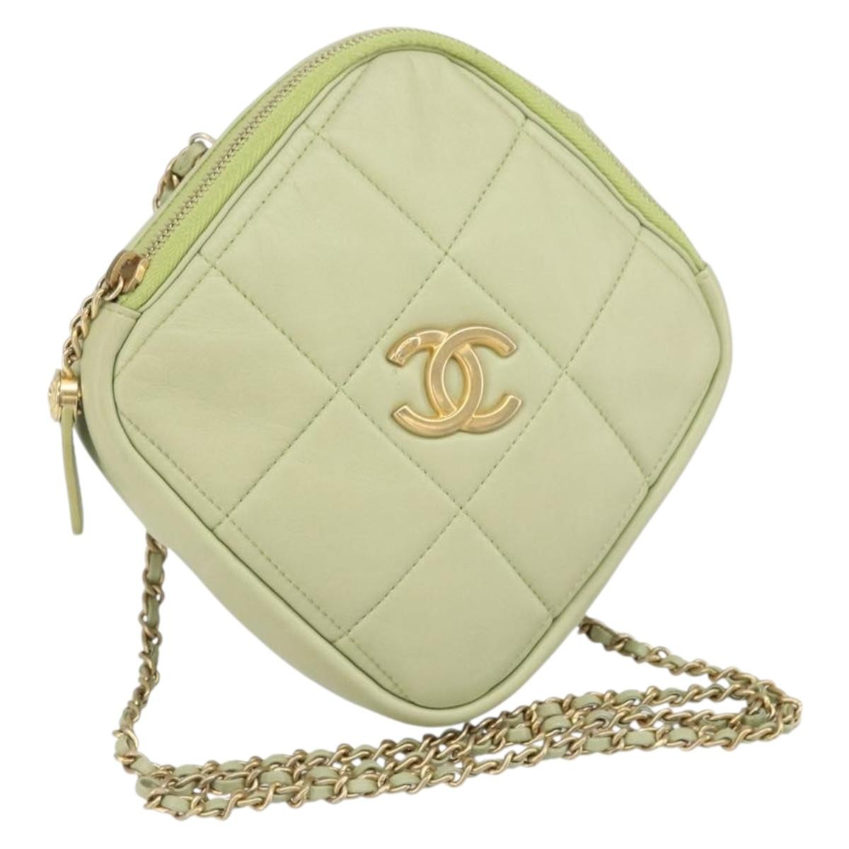 Chanel Diamond Chain Crossbody Bag Quilted Lambskin Green Leather Shoulder Bag Bag (Pre-Loved)