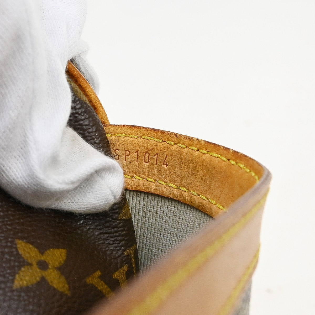 Louis Vuitton Louis Vuitton Reporter Bag Monogram Canvas Brown Canvas Shoulder Bag Bag (Pre-Loved)