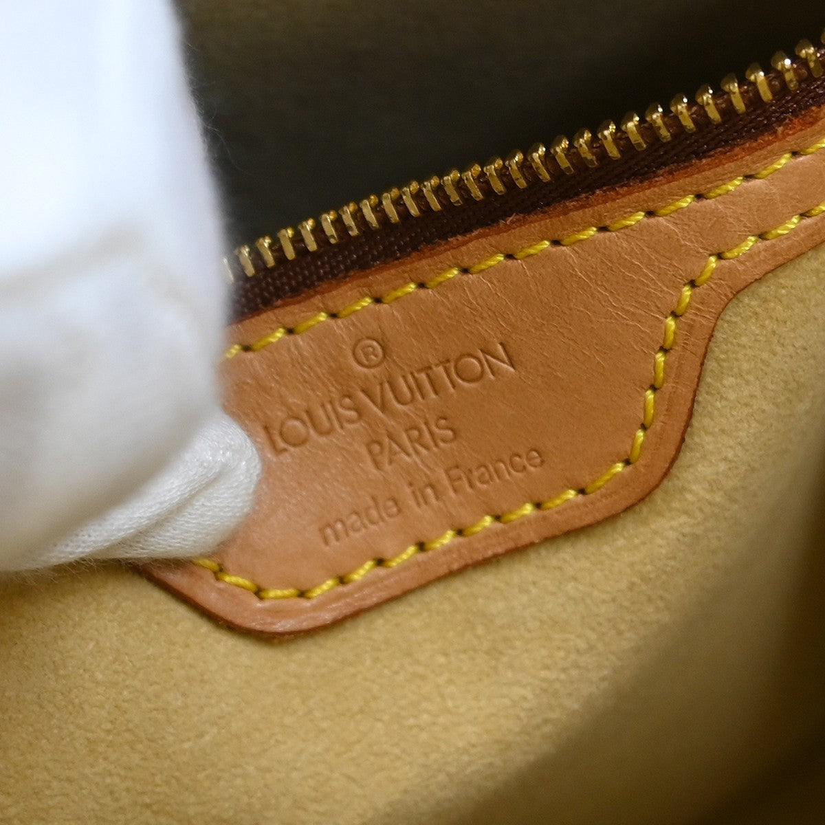 Louis Vuitton Louis Vuitton Monogram Looping Handbag Monogram Canvas Brown Canvas Shoulder Bag Bag (Pre-Loved)