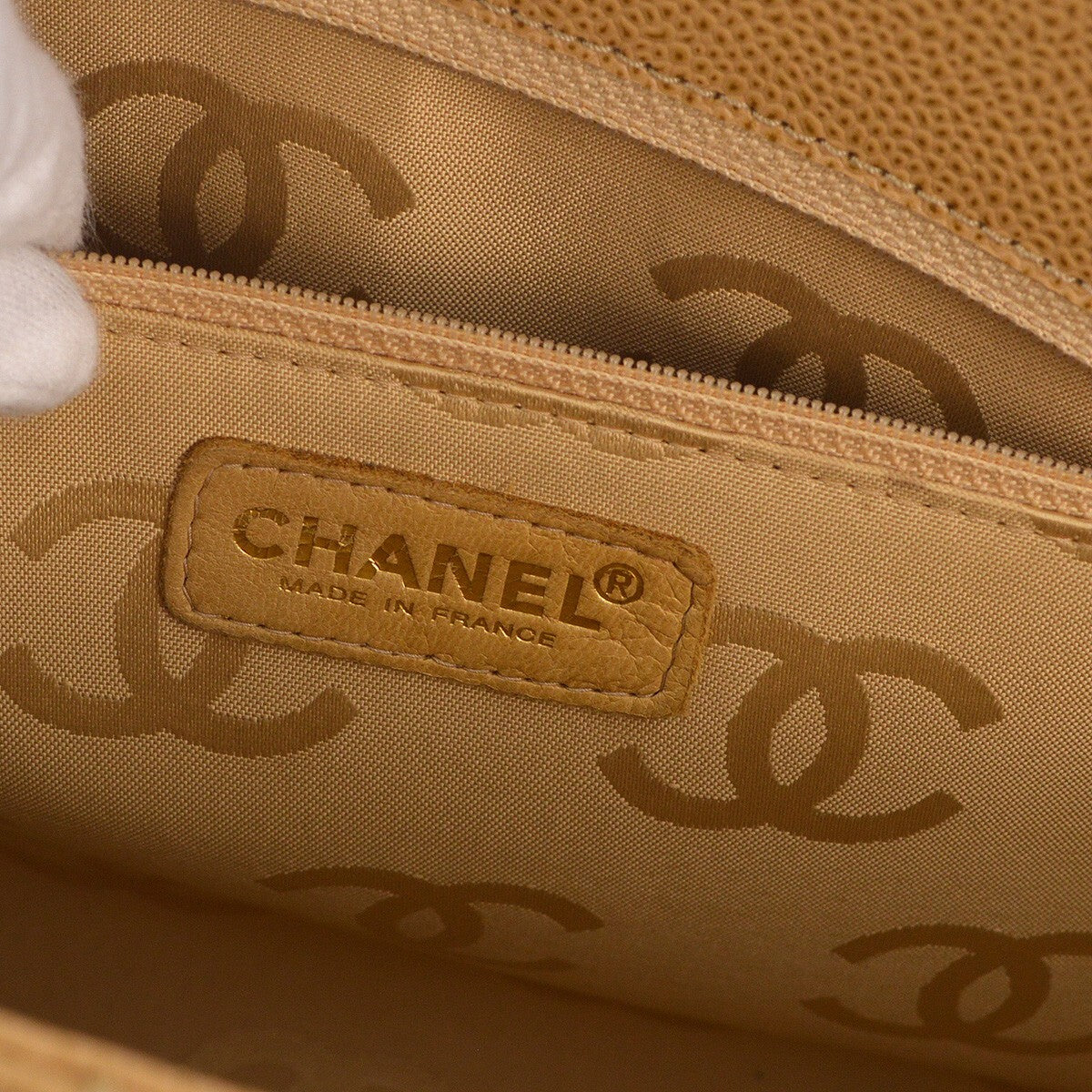Chanel Vintage Chocolate Bar Zip Around Tote Quilted Calfskin Beige Leather Tote Bag Bag (Authentic Pre-Loved)