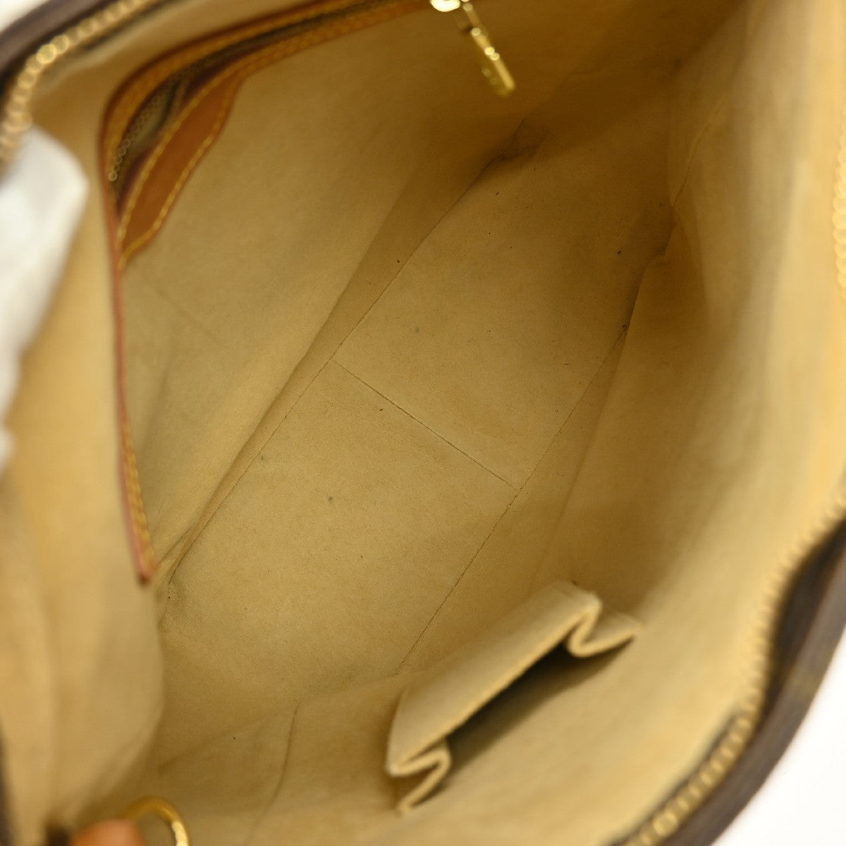 Louis Vuitton Louis Vuitton Monogram Looping Handbag Monogram Canvas Brown Canvas Shoulder Bag Bag (Pre-Loved)