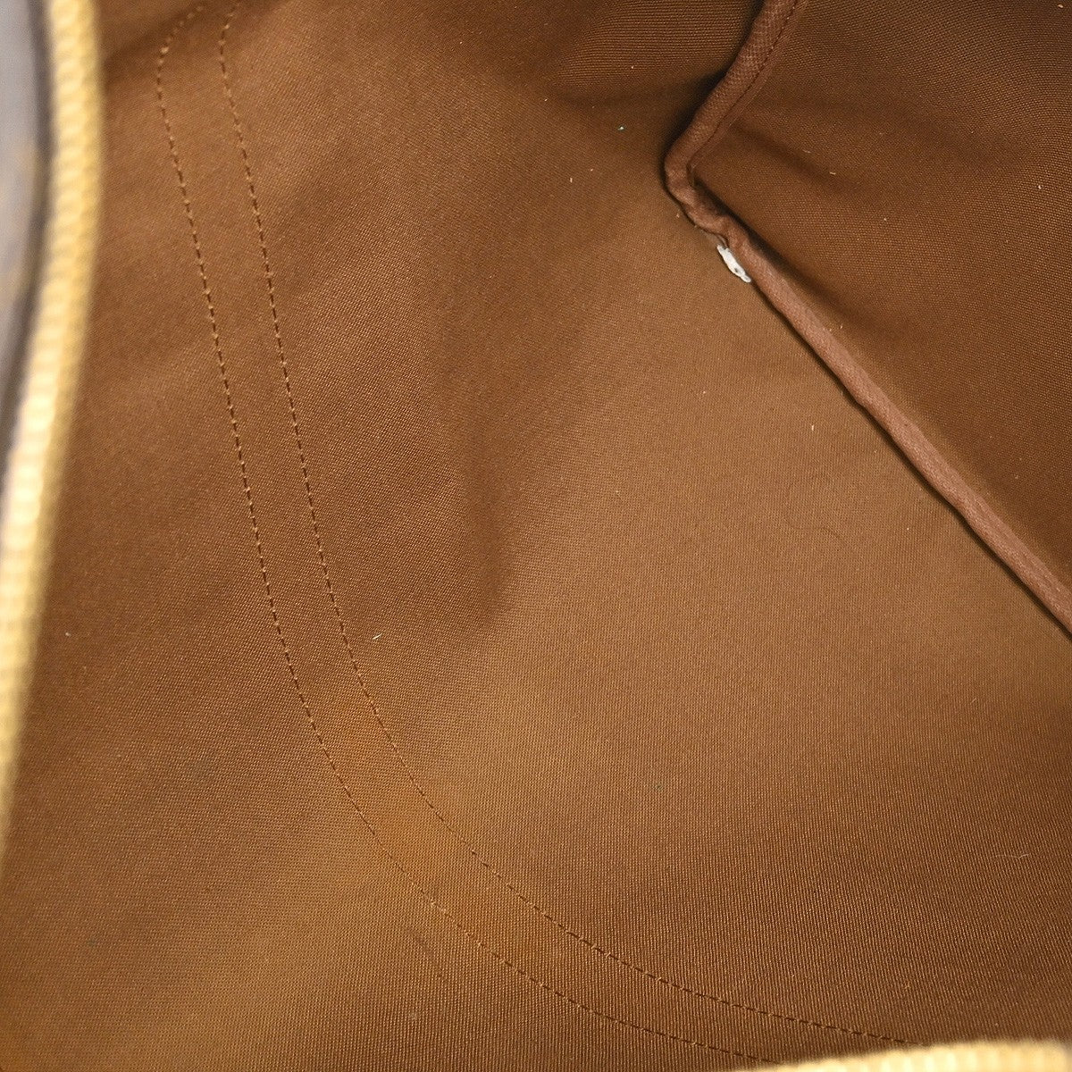 Louis Vuitton Louis Vuitton Keepall Bag Monogram Canvas Brown Canvas Travel Bag Bag (Pre-Loved)