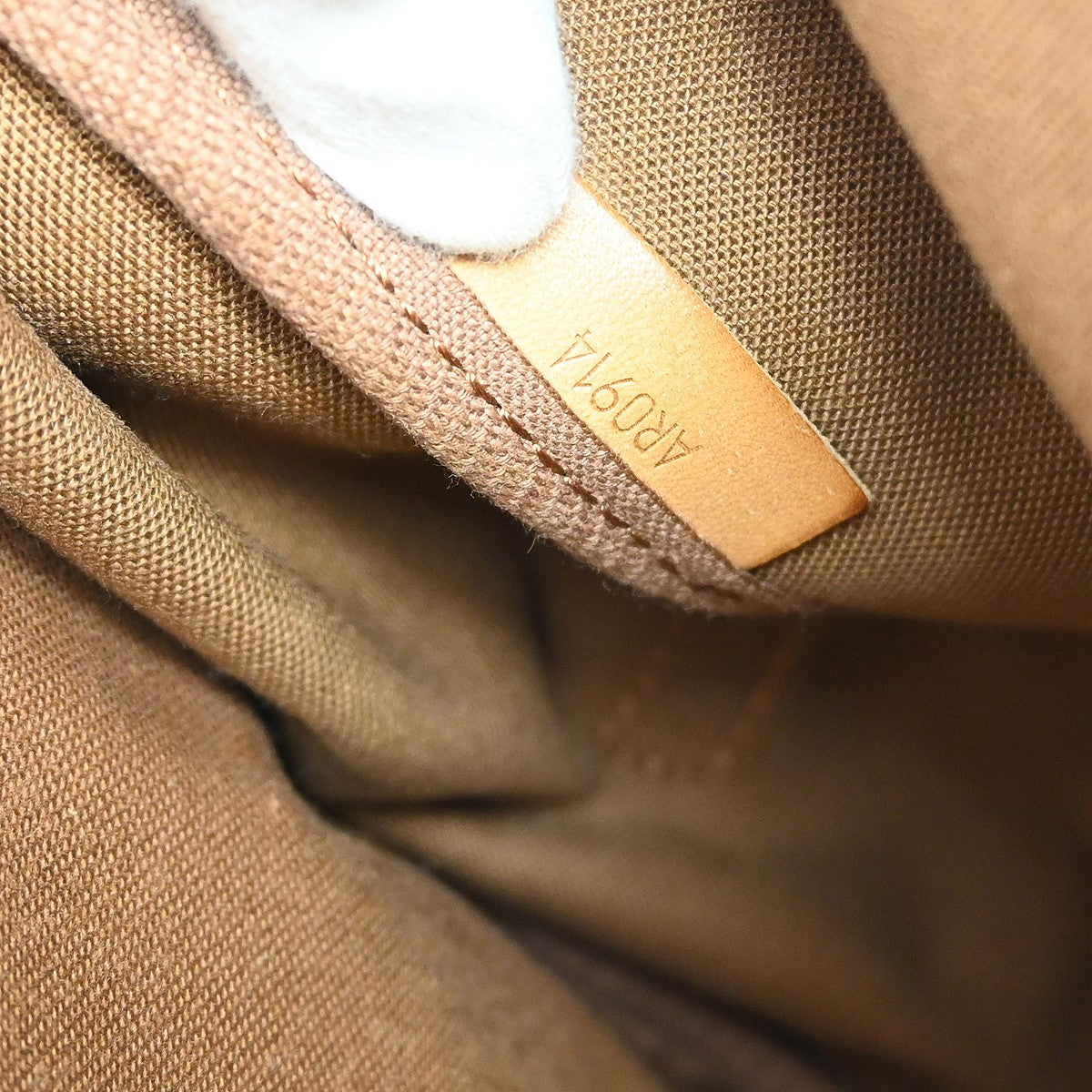 Louis Vuitton Saumur Handbag Monogram Canvas Brown Canvas Shoulder Bag Bag (Authentic Pre-Loved)