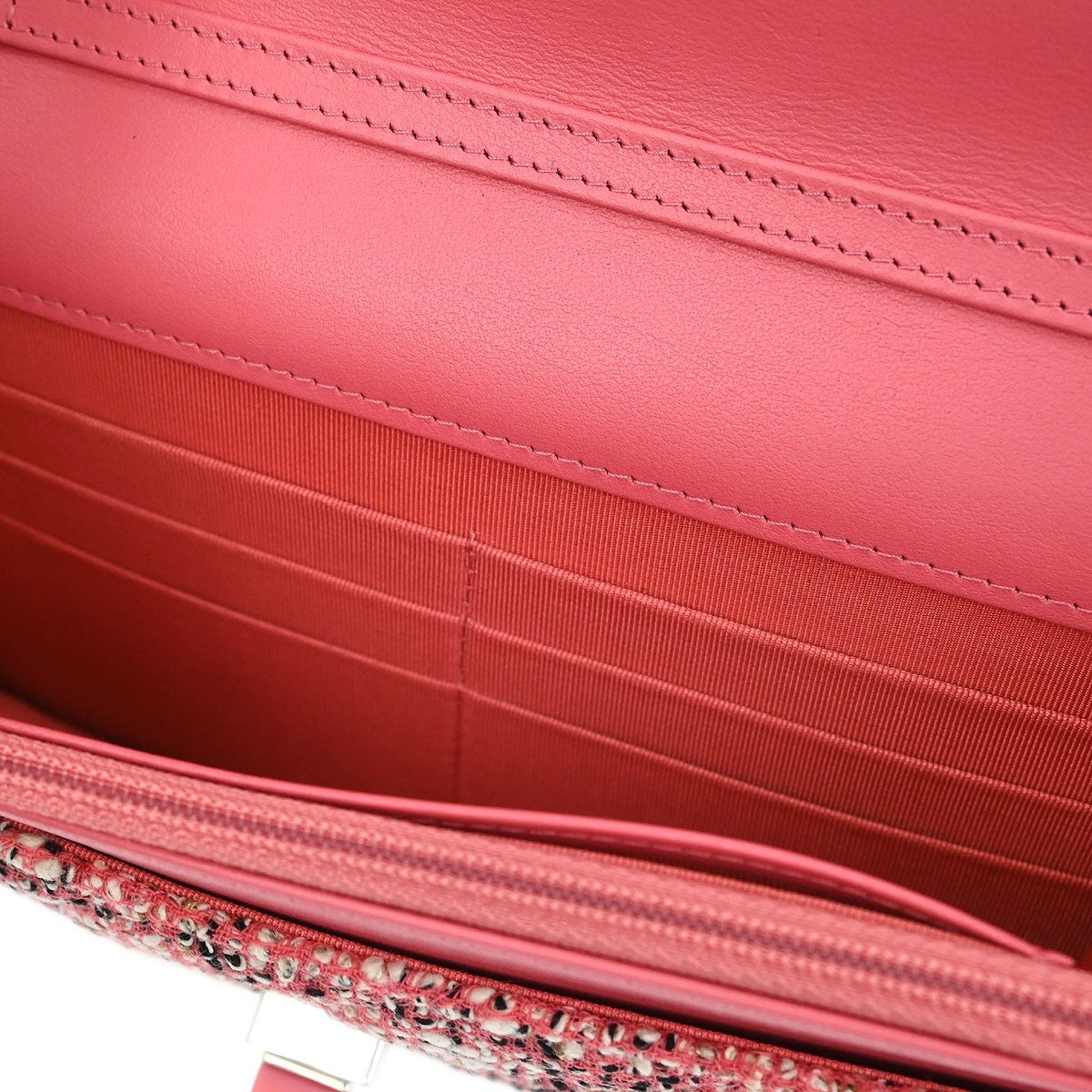 Chanel Reissue 2.55 Flap Bag Quilted Tweed With Resin Detail Pink Tweed Clutche & Pouche Bag (Authentic Pre-Loved)