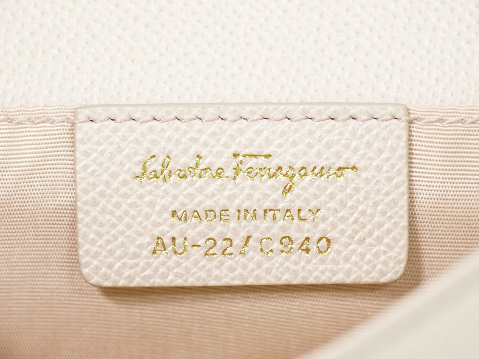 Salvatore Ferragamo Vara Bow Chain Flap Bag Leather Beige Leather Shoulder Bag Bag (Authentic Pre-Loved)