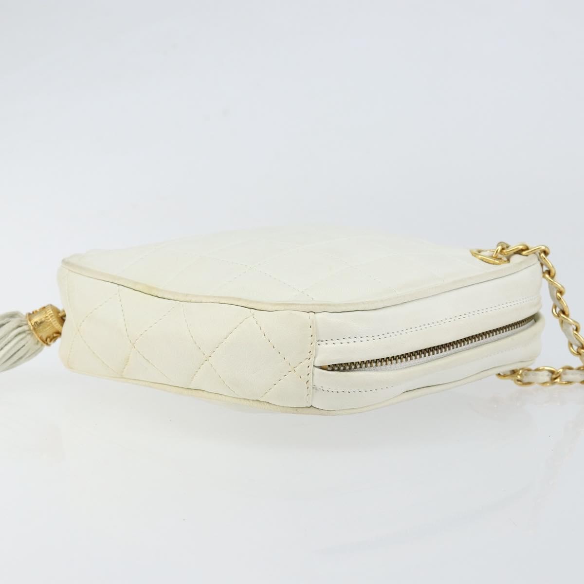Chanel Vintage Diamond Tassel Crossbody Quilted Lambskin White Leather Clutche & Pouche Bag (Authentic Pre-Loved)