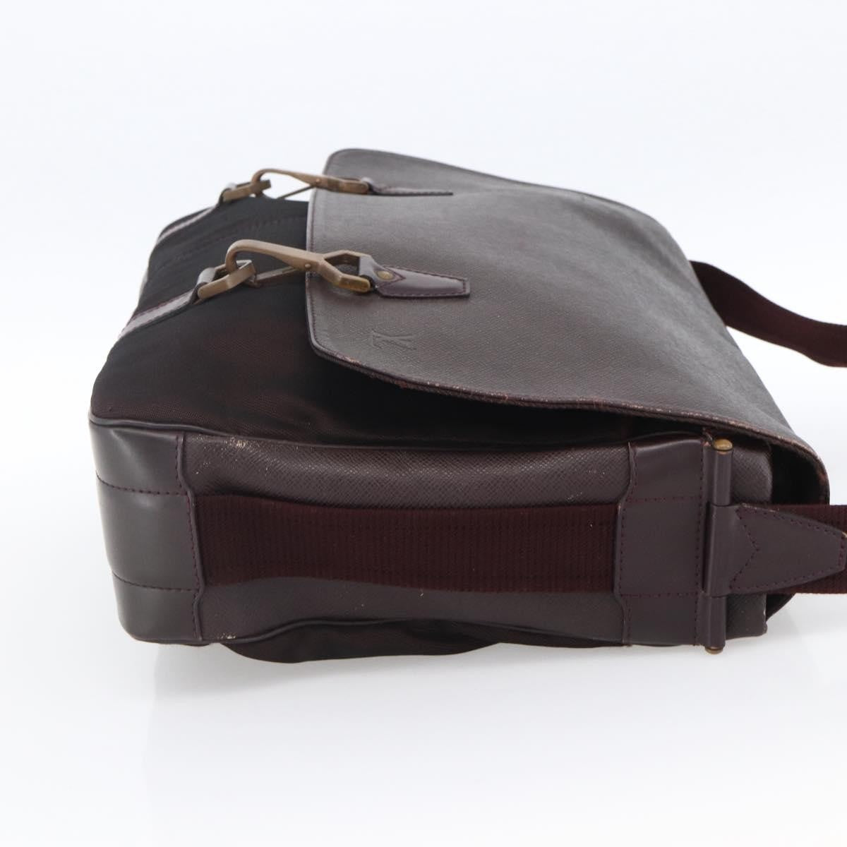 Louis Vuitton Dersou Bag Taiga Leather And Canvas Brown Leather Shoulder Bag Bag (Pre-Loved)