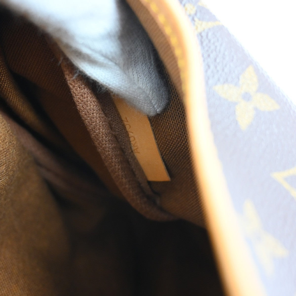 Louis Vuitton Louis Vuitton Saumur Handbag Monogram Canvas Brown Canvas Shoulder Bag Bag (Pre-Loved)