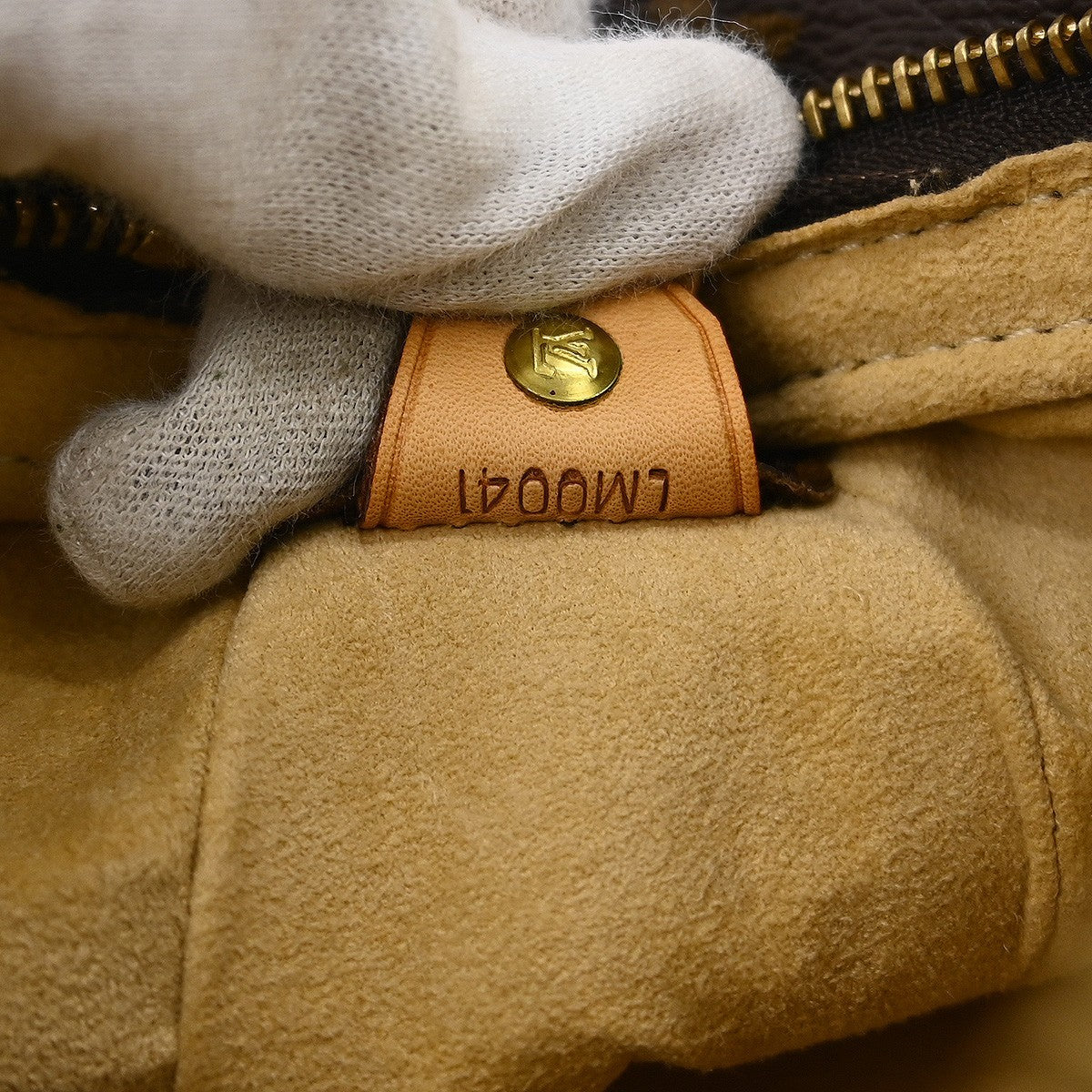 Louis Vuitton Louis Vuitton Monogram Looping Handbag Monogram Canvas Brown Canvas Shoulder Bag Bag (Pre-Loved)