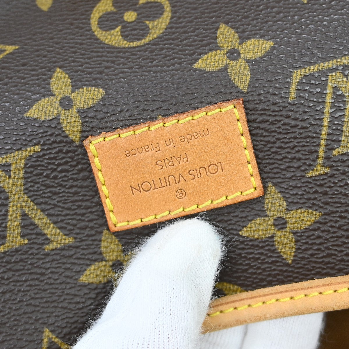 Louis Vuitton Louis Vuitton Saumur Handbag Monogram Canvas Brown Canvas Shoulder Bag Bag (Pre-Loved)