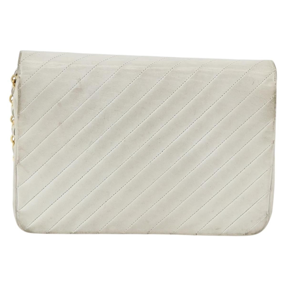 Chanel Matelasse Chain Shoulder Bag Leather White Leather Shoulder Bag Bag (Authentic Pre-Loved)