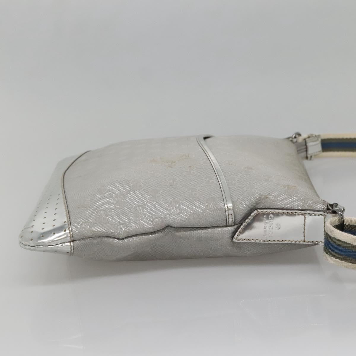 Gucci Zip Messenger Bag Gg Canvas With Perforated Leather Silver Canvas Shoulder Bag Bag (Pre-Loved)