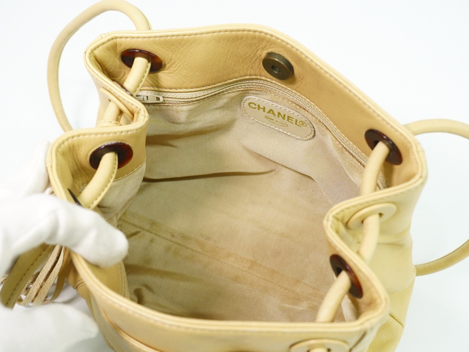 Chanel Vintage Cc Tassel Shoulder Bag Lambskin Beige Leather Shoulder Bag Bag (Authentic Pre-Loved)