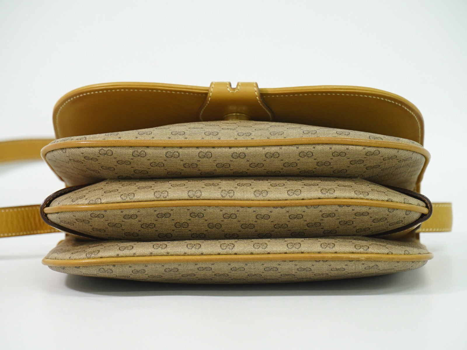 Gucci Gg Marmont Pouch Crossbody Bag Leather Beige Canvas Crossbody Bag Bag (Authentic Pre-Loved)