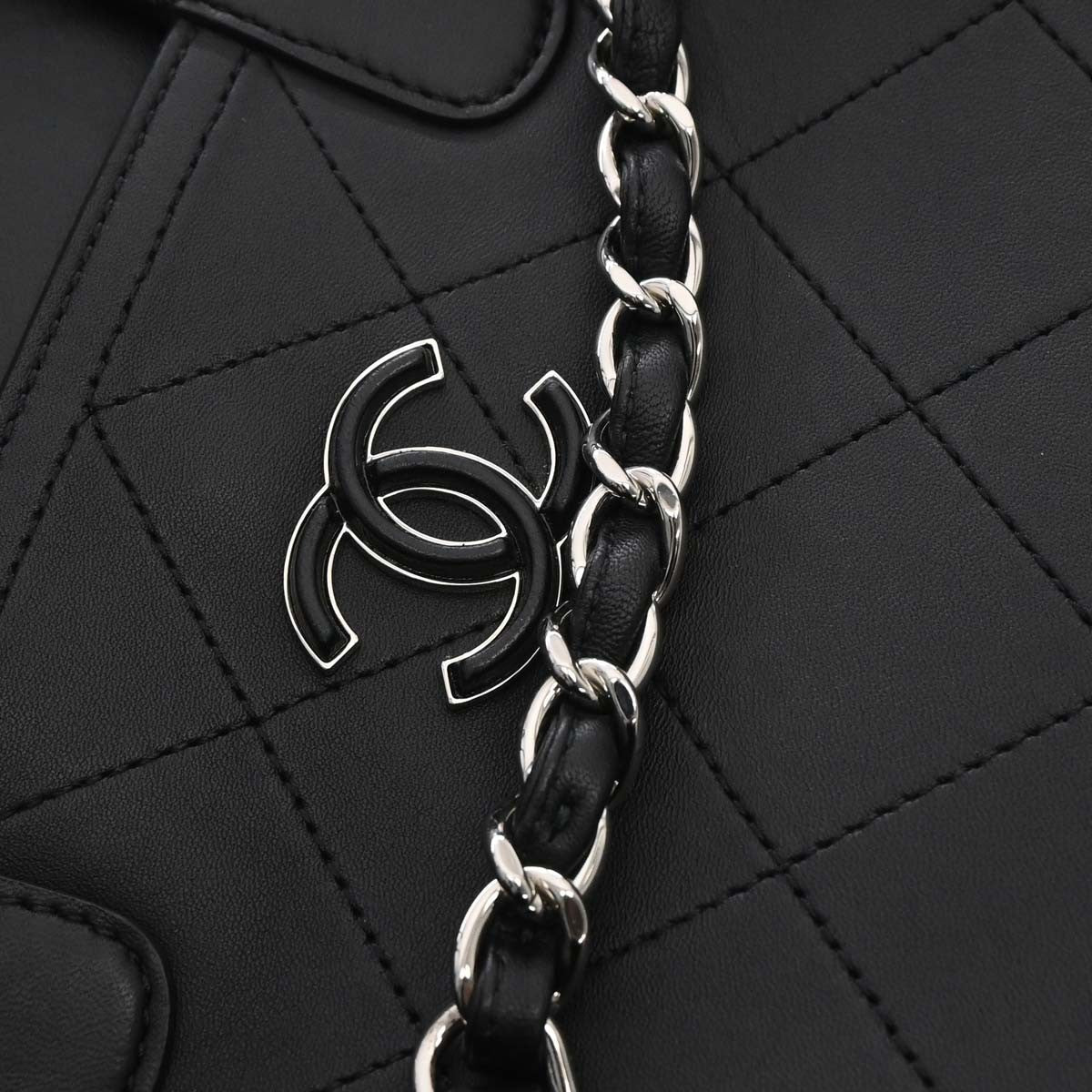 Chanel Covered Cc Shopping Tote Stitched Calfskin Black Leather Tote Bag Bag (Pre-Loved)