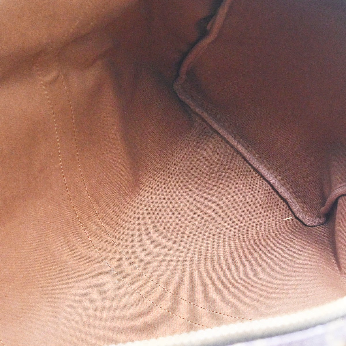 Louis Vuitton Louis Vuitton Keepall Bag Monogram Canvas Brown Canvas Travel Bag Bag (Pre-Loved)
