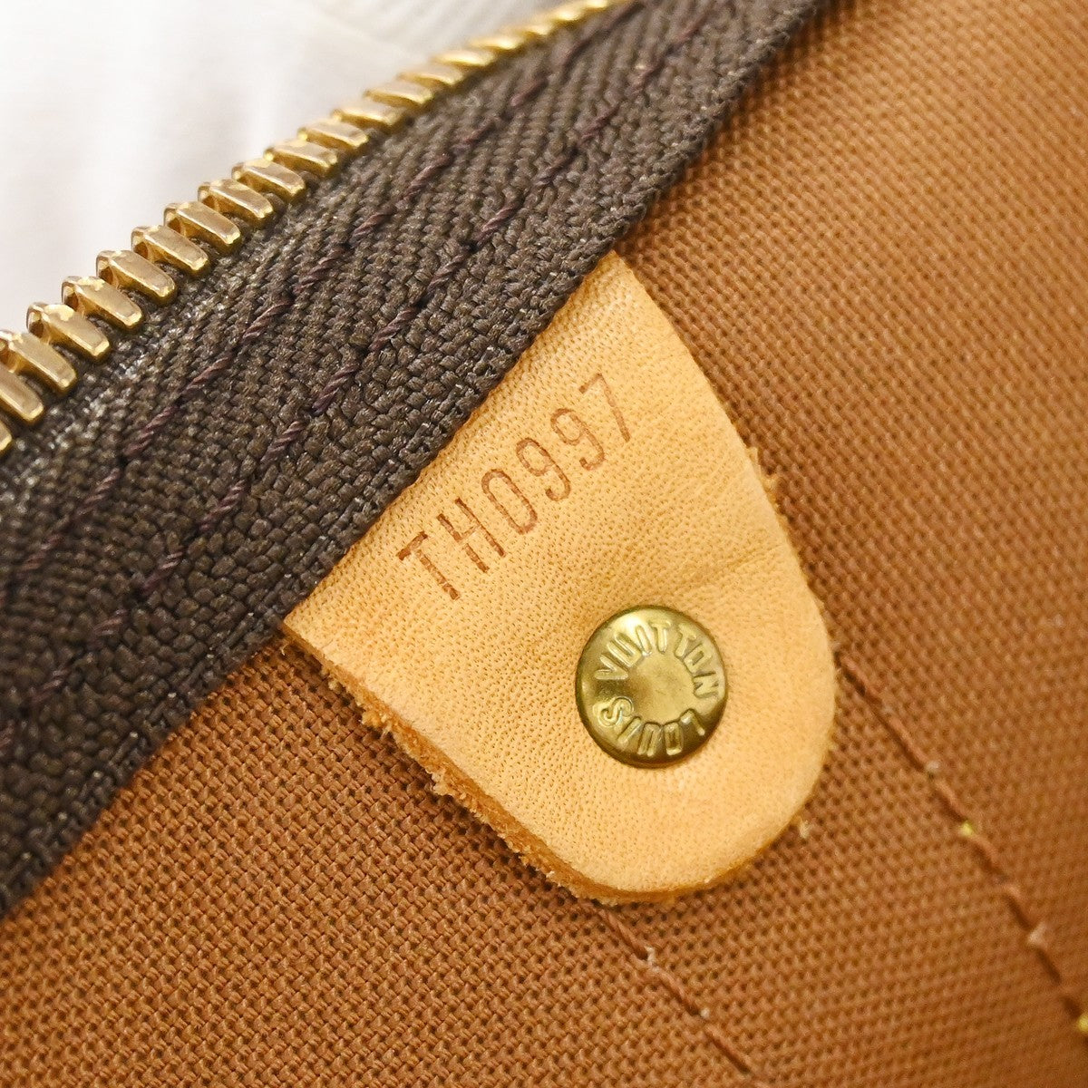 Louis Vuitton Louis Vuitton Keepall Bandouliere Bag Monogram Canvas Brown Canvas Travel Bag Bag (Authentic Pre-Loved)