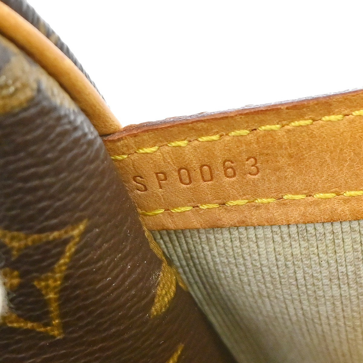 Louis Vuitton Reporter Bag Monogram Canvas Brown Canvas Shoulder Bag Bag (Authentic Pre-Loved)