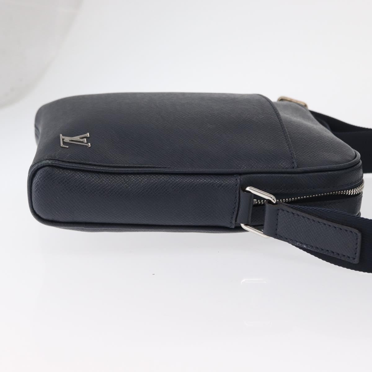 Louis Vuitton Alex Messenger Bag Taiga Leather Navy Leather Shoulder Bag Bag (Authentic Pre-Loved)