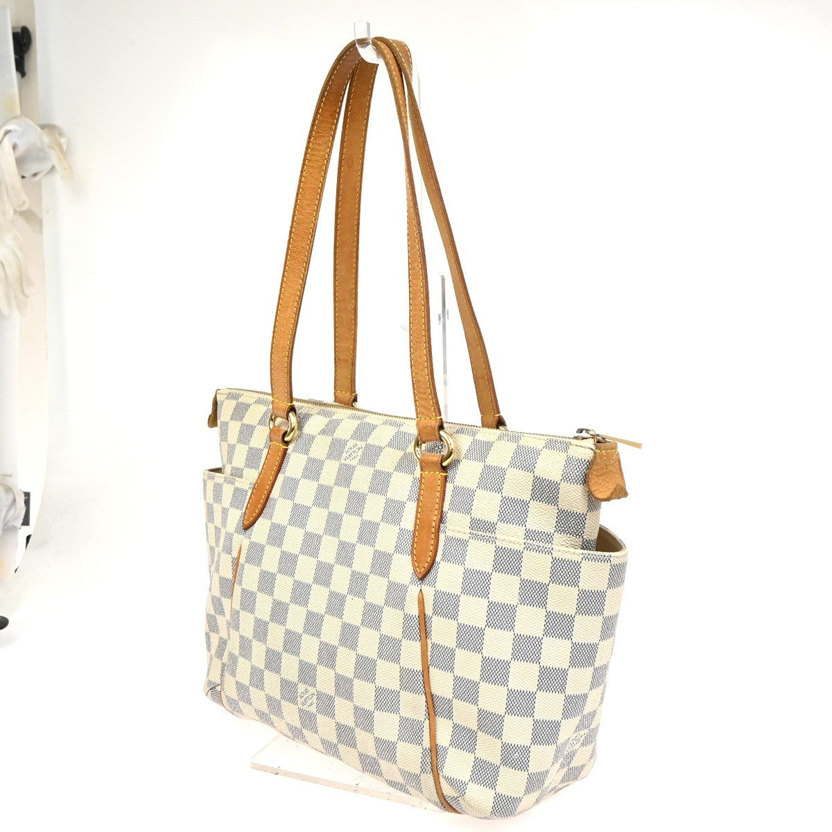 Louis Vuitton Louis Vuitton Totally Handbag Damier Azur White Canvas Shoulder Bag Bag (Pre-Loved)