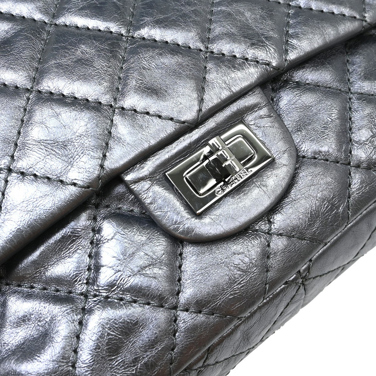 Chanel Reissue 2.55 Flap Bag Metallic Leather Silver Calfskin Handbag (Pre-Loved)