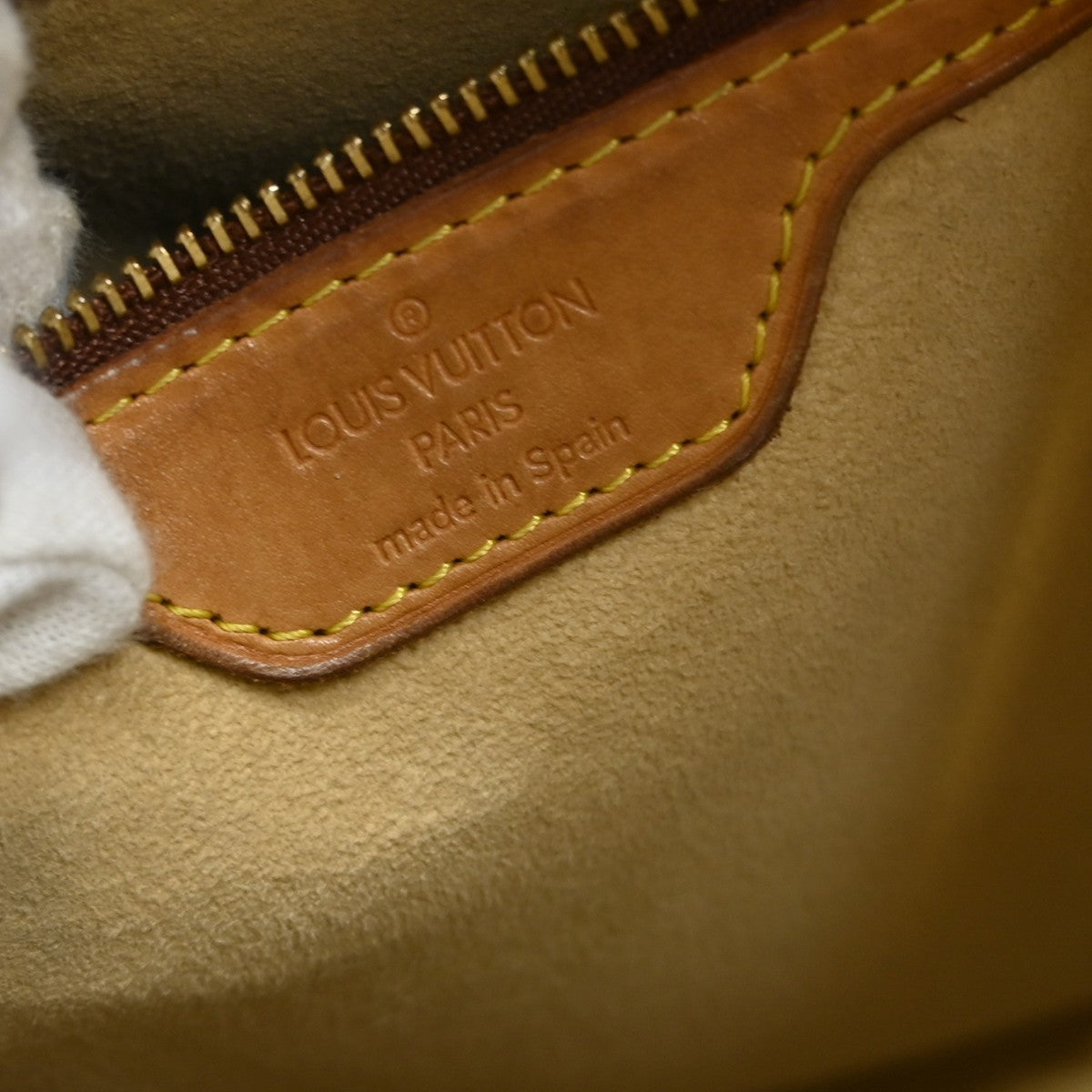 Louis Vuitton Louis Vuitton Monogram Looping Handbag Monogram Canvas Brown Canvas Shoulder Bag Bag (Pre-Loved)
