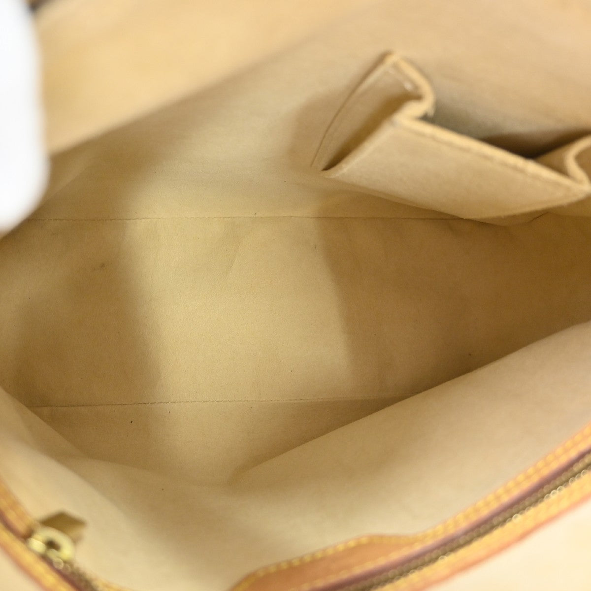 Louis Vuitton Louis Vuitton Monogram Looping Handbag Monogram Canvas Brown Canvas Shoulder Bag Bag (Pre-Loved)