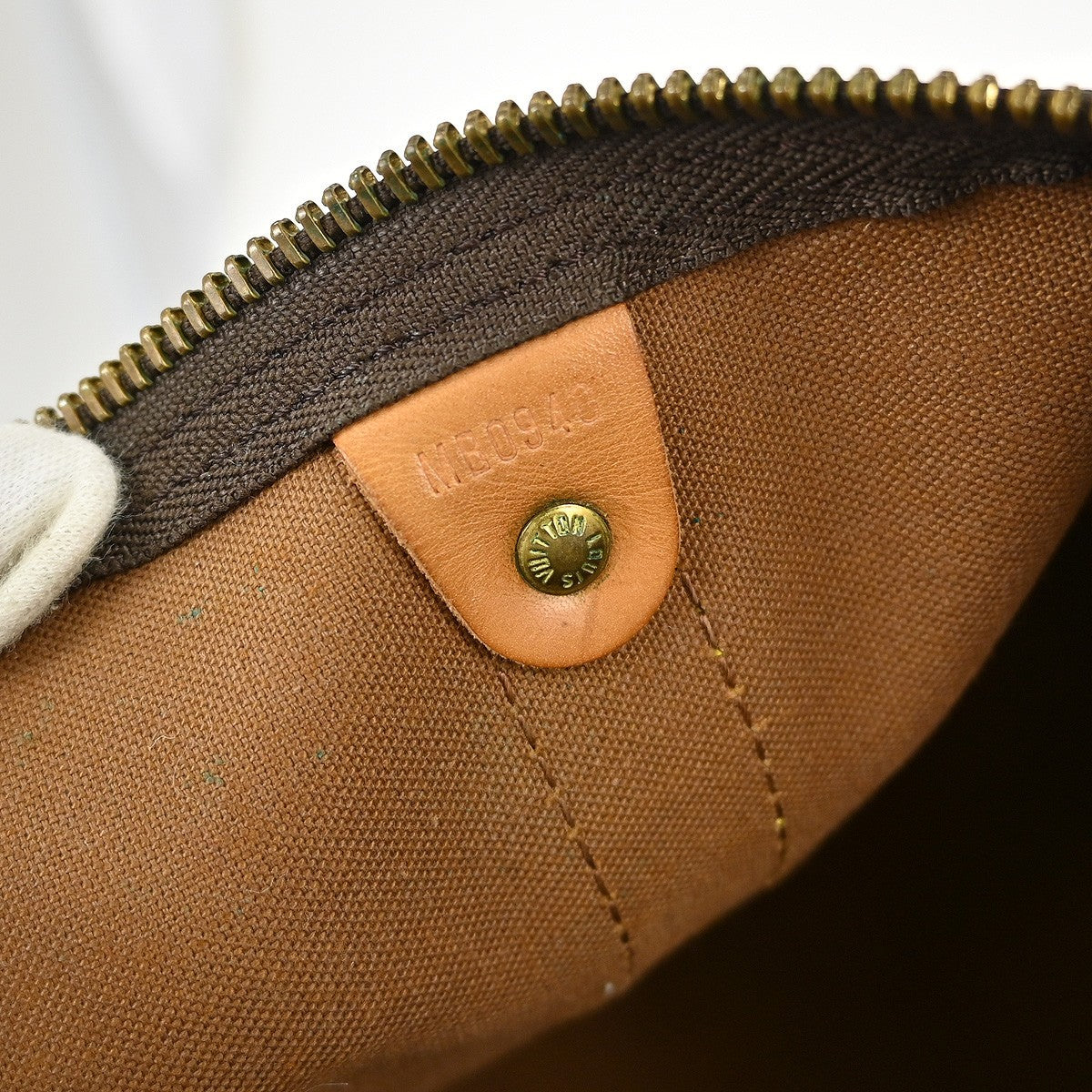 Louis Vuitton Louis Vuitton Keepall Bag Monogram Canvas Brown Canvas Travel Bag Bag (Pre-Loved)