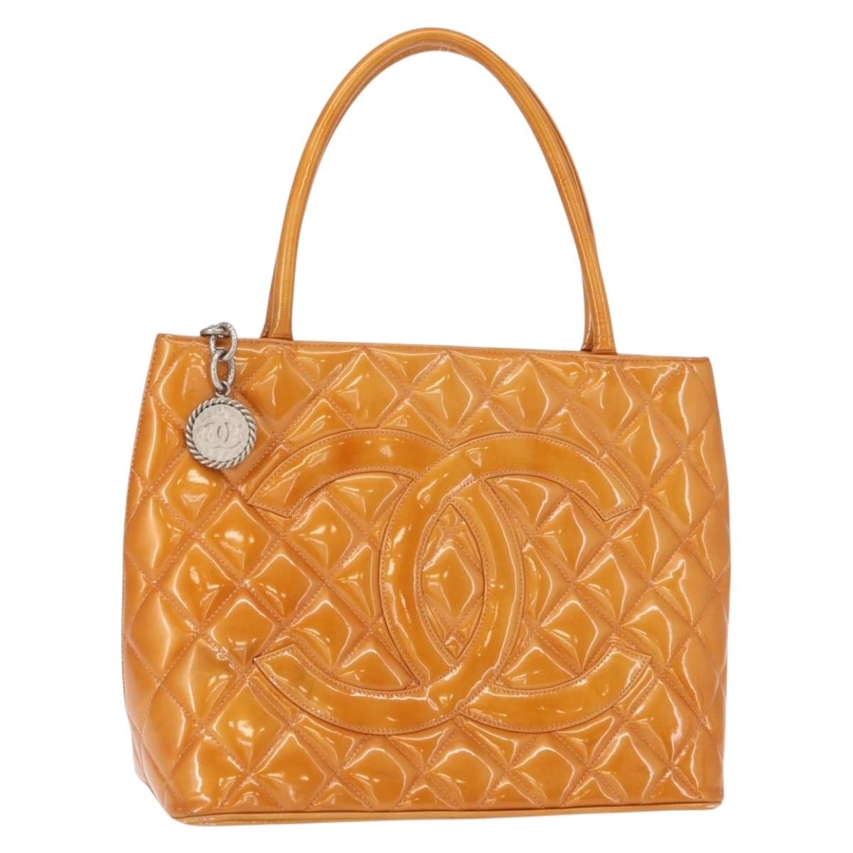 Chanel Medallion Tote Quilted Patent Beige Patent_Leather Tote Bag Bag (Pre-Loved)