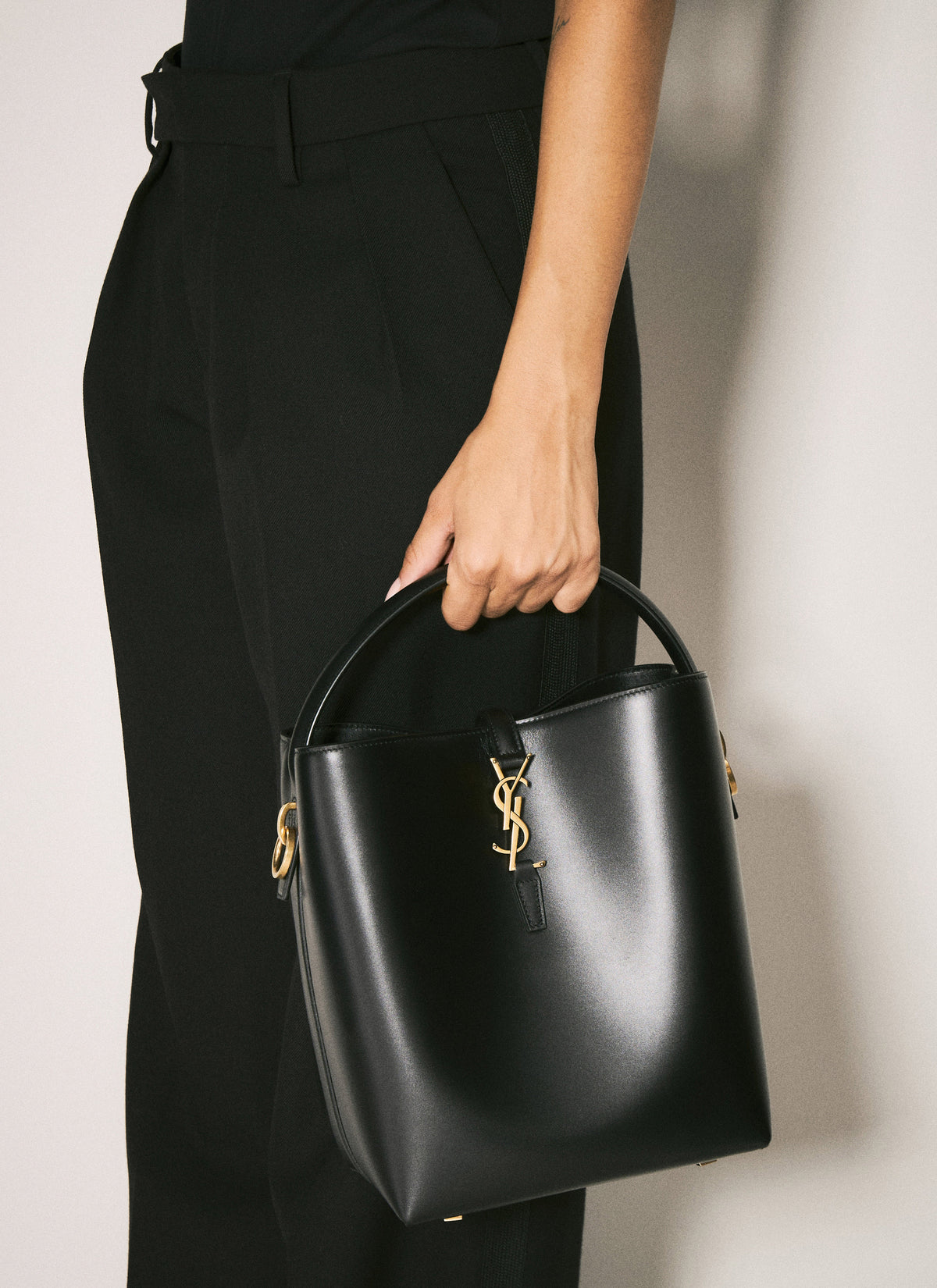 Saint Laurent Saint Laurent Women Le 37 Bucket Bag