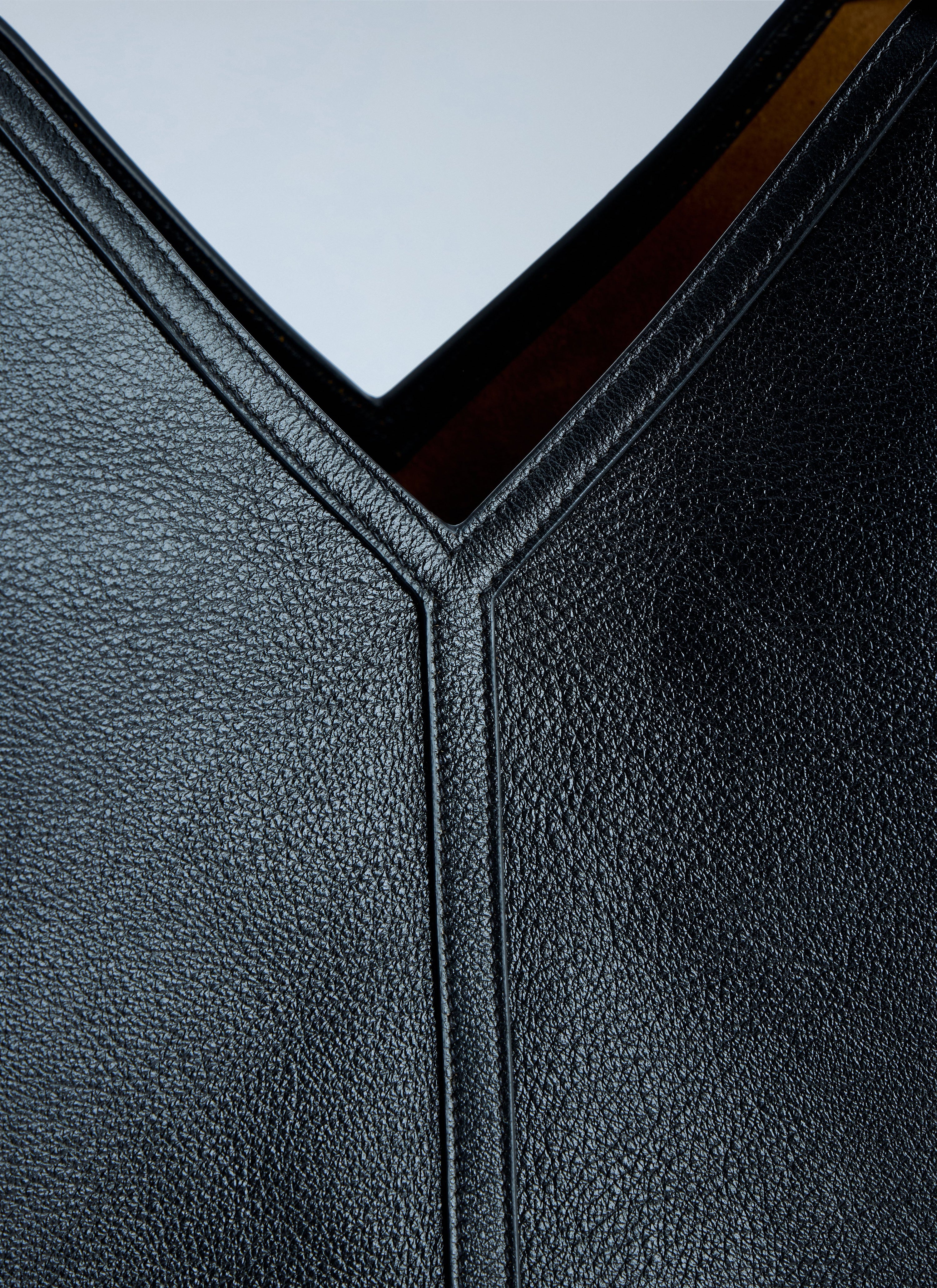 Saint Laurent Saint Laurent Women Y Thin Tote Bag With Removable Pouch