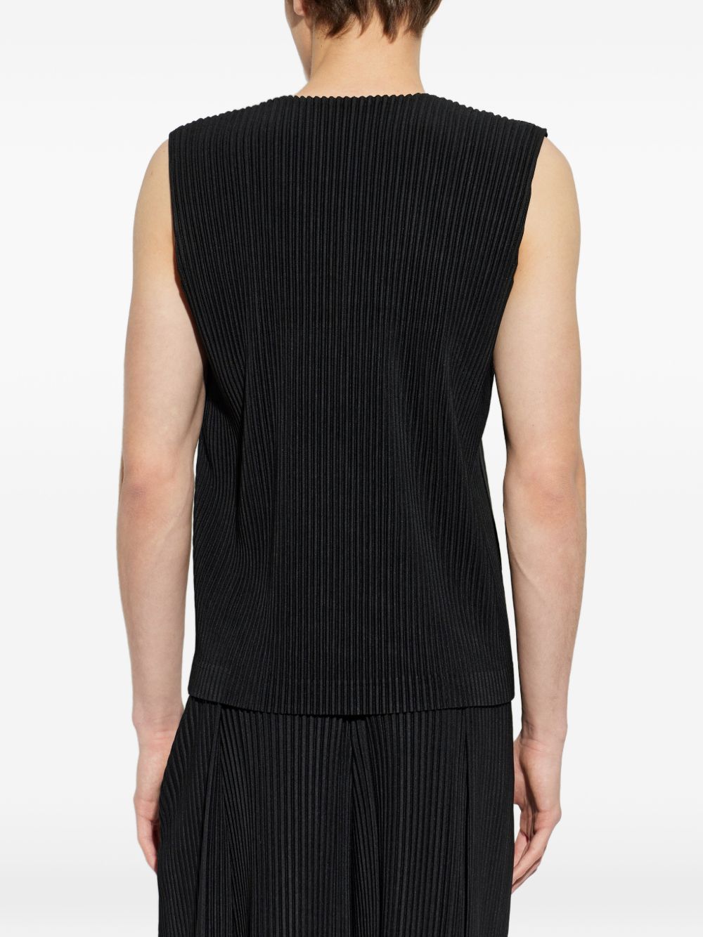 HOMME PLISSE' ISSEY MIYAKE Homme Plisse' Issey Miyake Men Pleated V-Necked Vest
