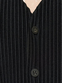 HOMME PLISSE' ISSEY MIYAKE Homme Plisse' Issey Miyake Men Pleated V-Necked Vest