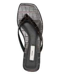 Toteme Women Leather Flip Flops
