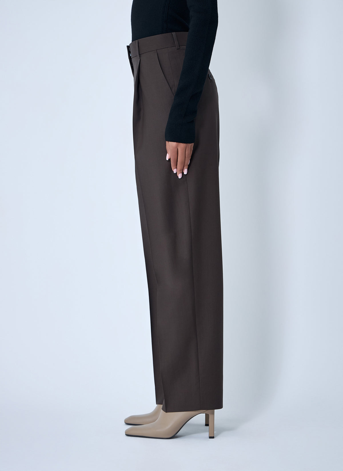 Toteme Women Pleated Pants