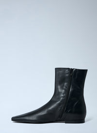 Toteme Women Zipped Leather Chelsea Boots
