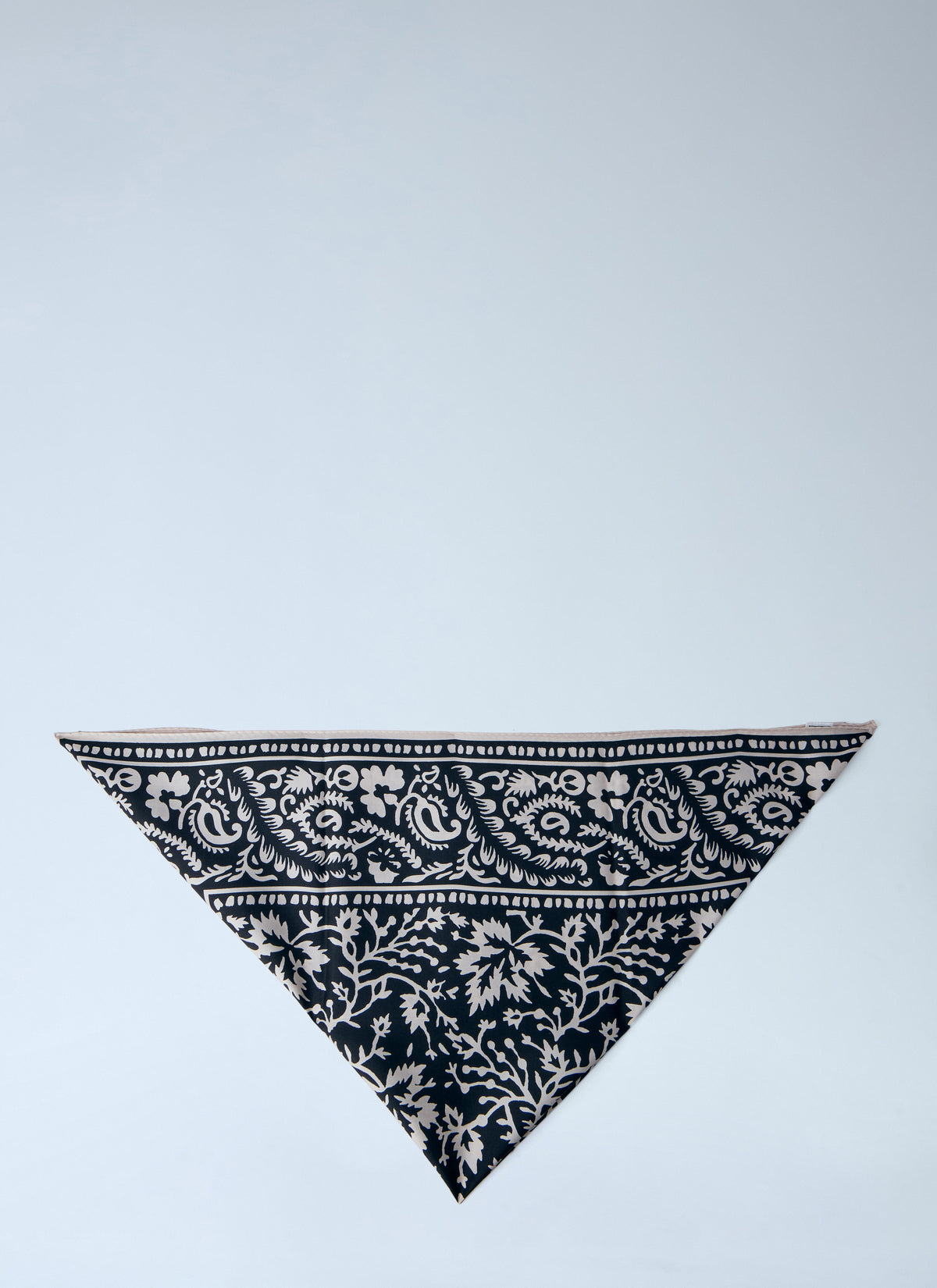 Toteme Women Patterned Bandana Scarf