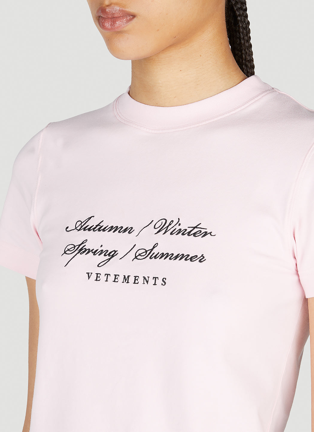 VETEMENTS Vetements Women Four Seasons T-Shirt