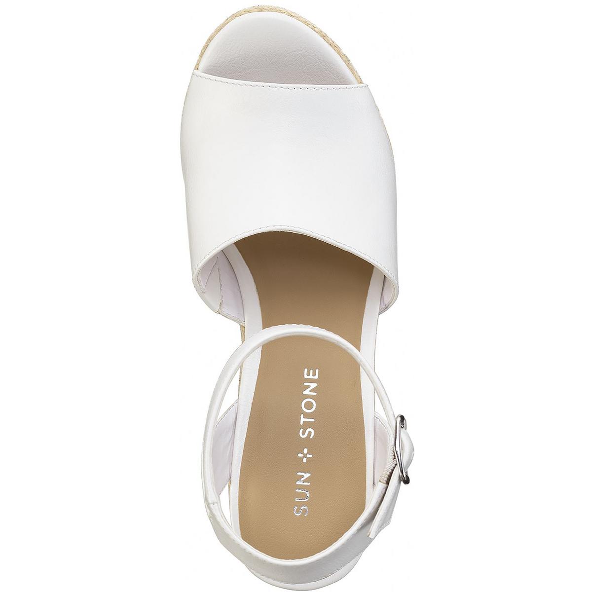 Fey Womens Buckle Block Heel Platform Sandals