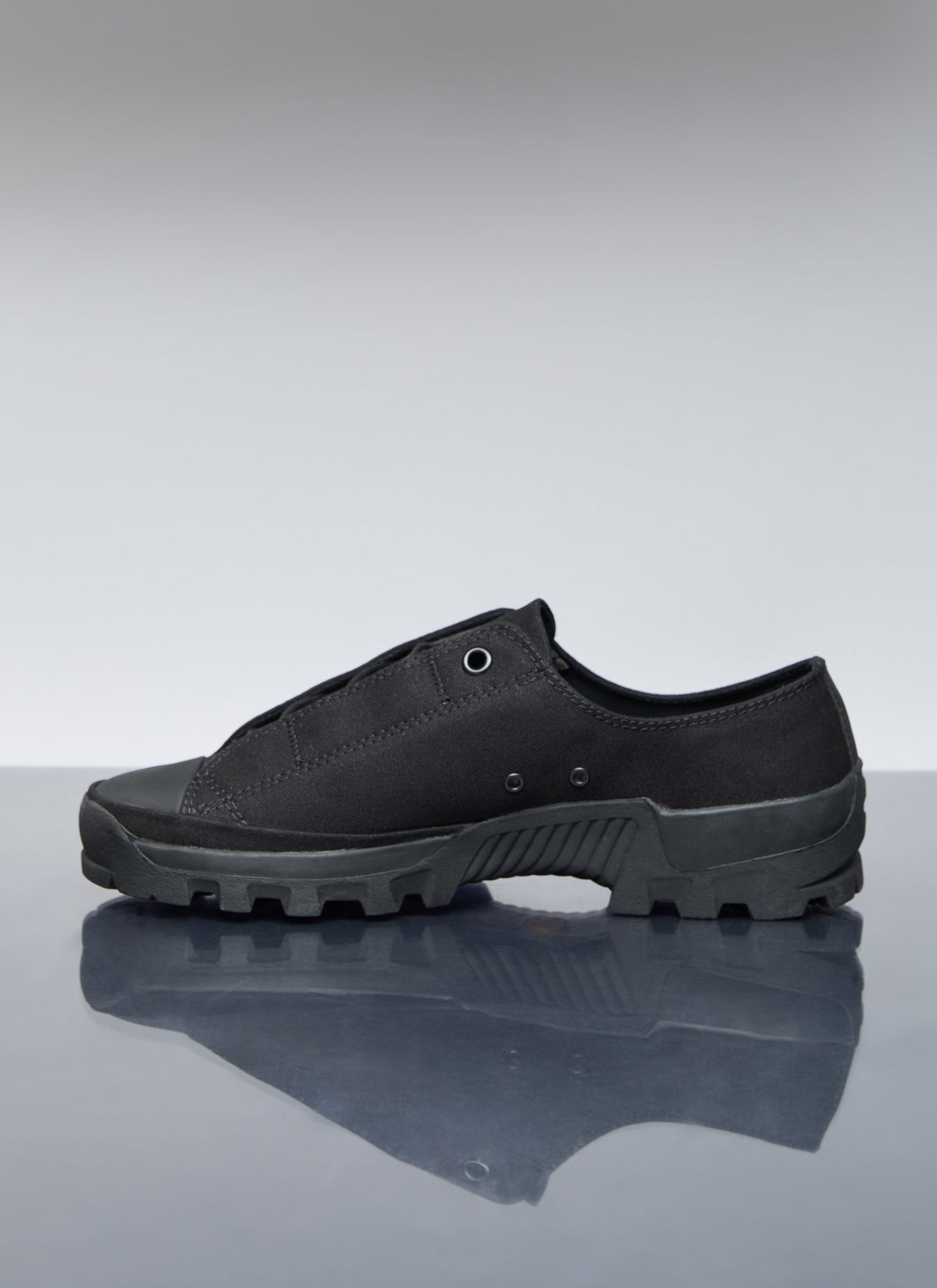 Yohji Yamamoto Yohji Yamamoto Men Fly Front Low Top Sneakers