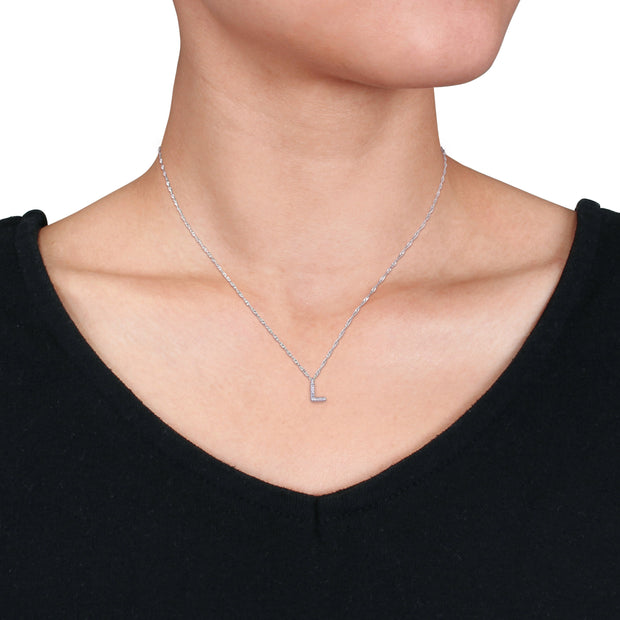 Lili & Blake "L" initial necklace in 14kt White Gold