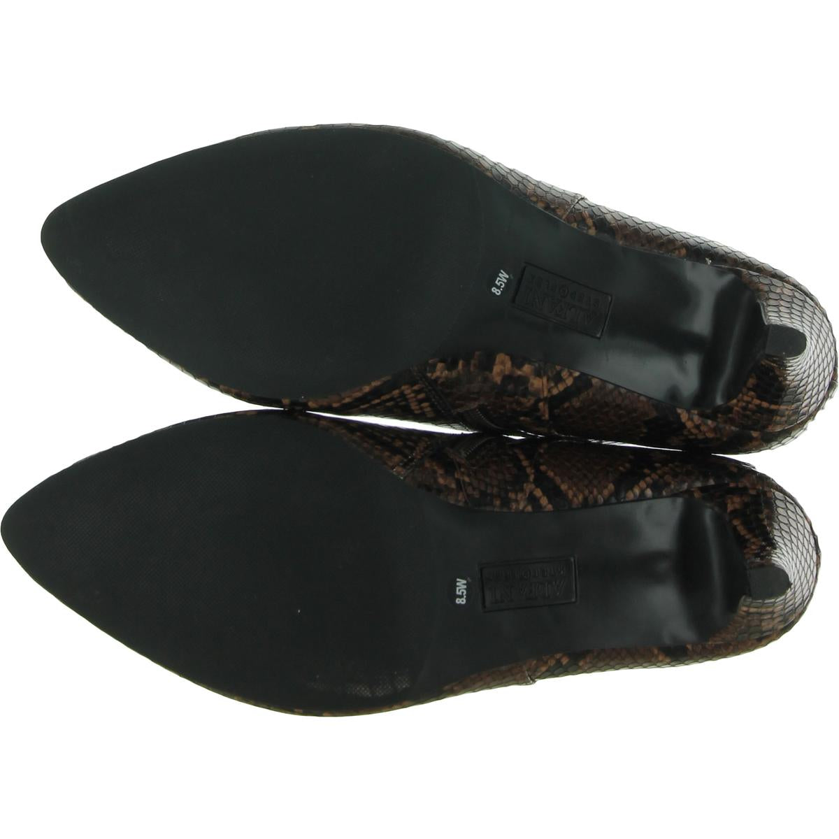 Pismo  Womens Lifestyle Slip-On Sneakers